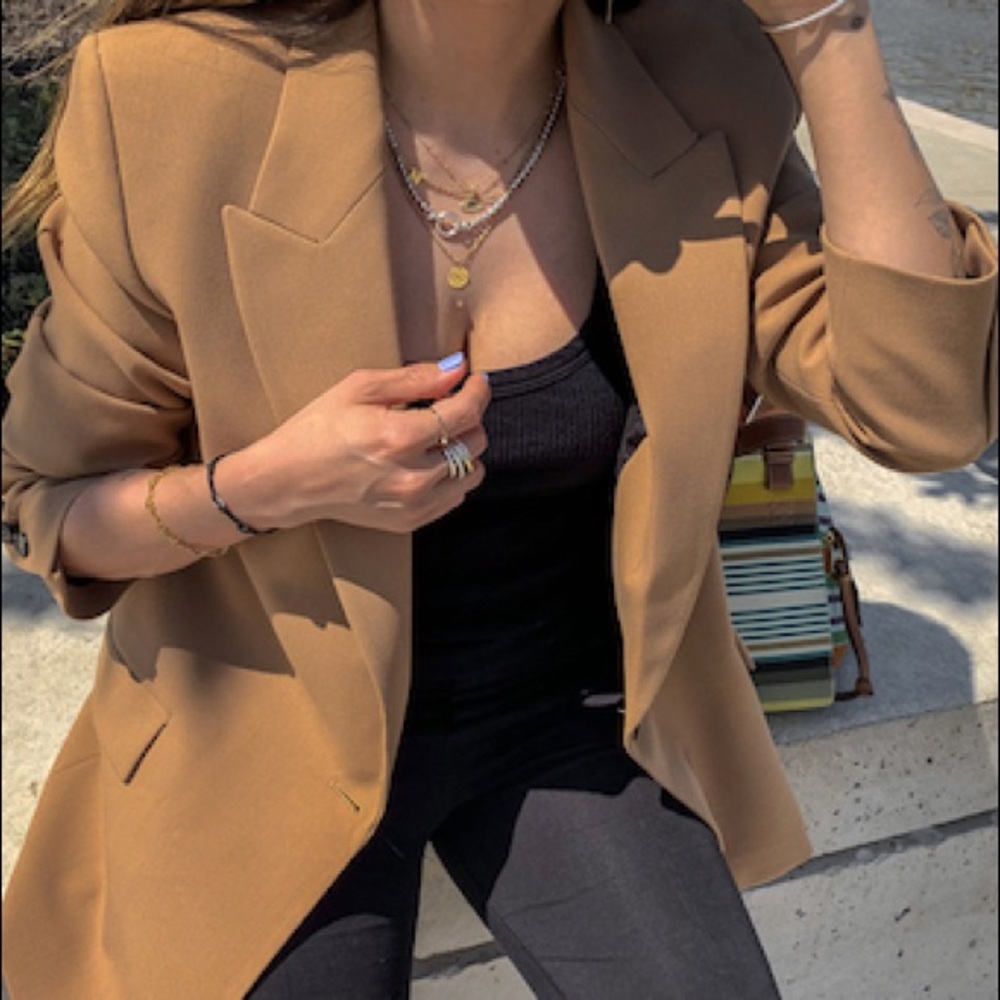 ✨SOLD✨ RBM 100% Wool Oversized Camel/ Tan Blazer!